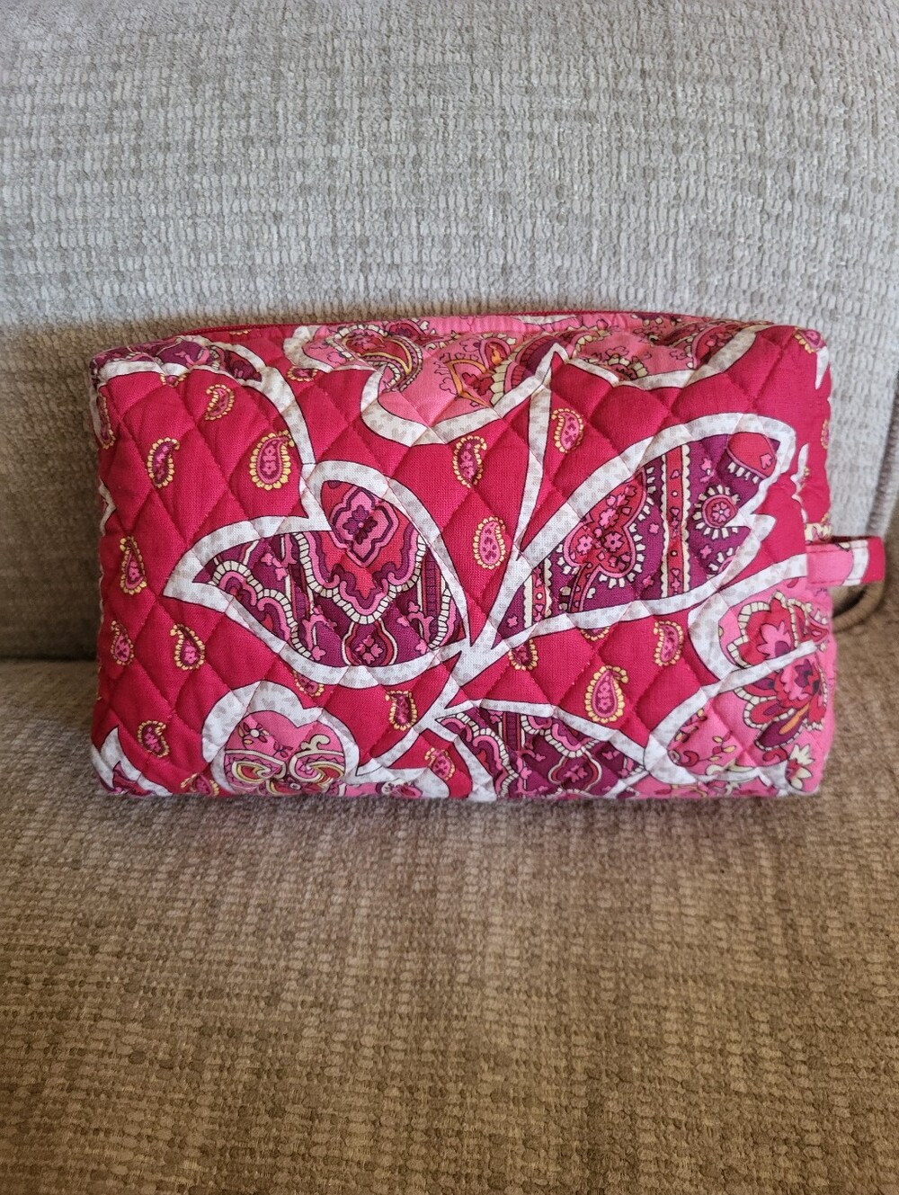 Vera Bradley Retired Quilted Cosmetic Pouch in Rosy Posies Red Pink Cream
